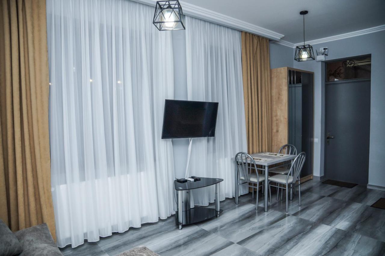Nice Apartments Tbilisi ภายนอก รูปภาพ