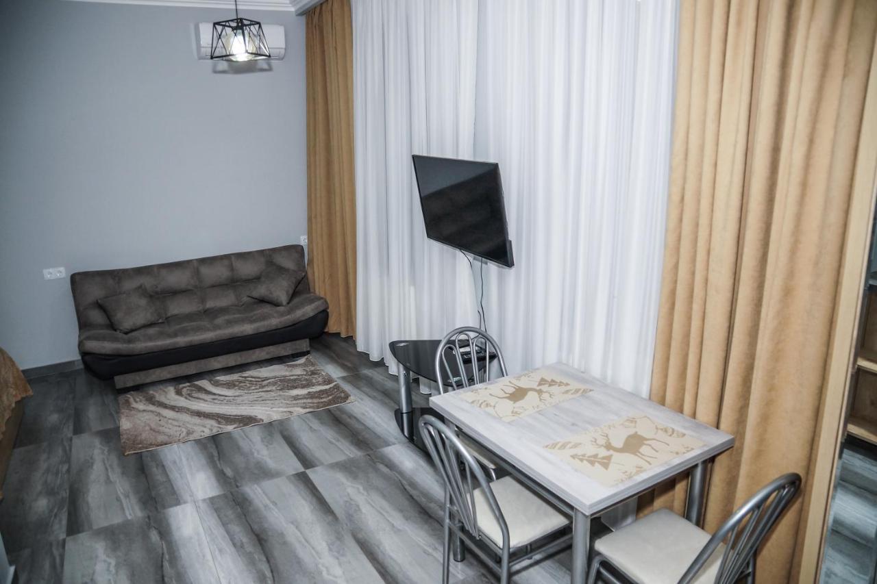 Nice Apartments Tbilisi ภายนอก รูปภาพ